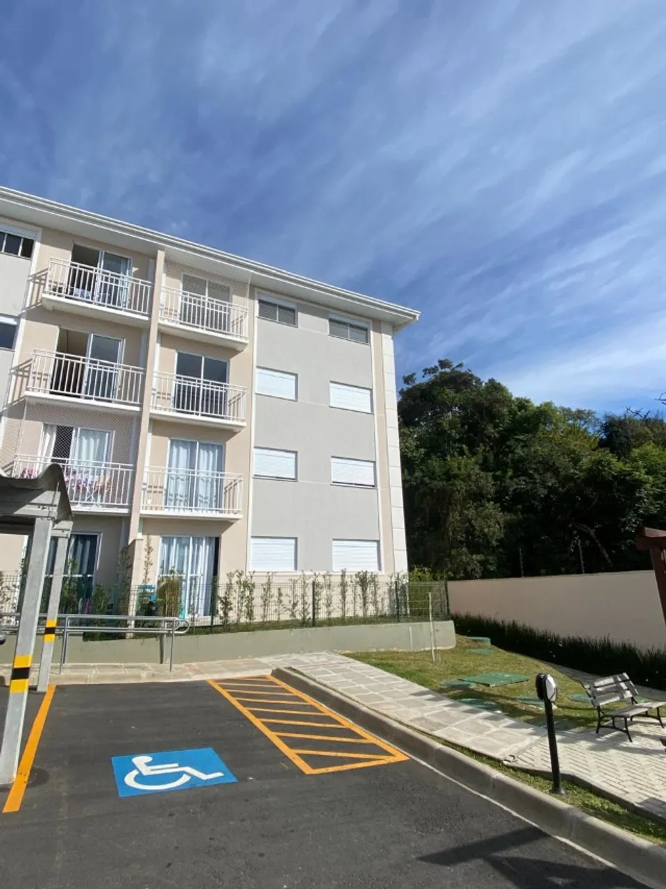 Apartamento para alugar no Campo Comprido, 3 quartos