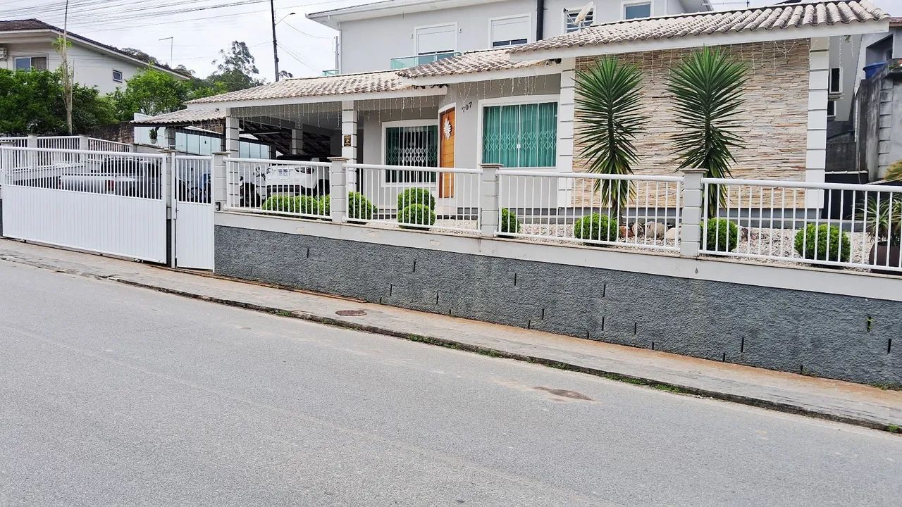 Excelente casa bem localizada em Santo Amaro da Imperatriz-SC  - Foto 2