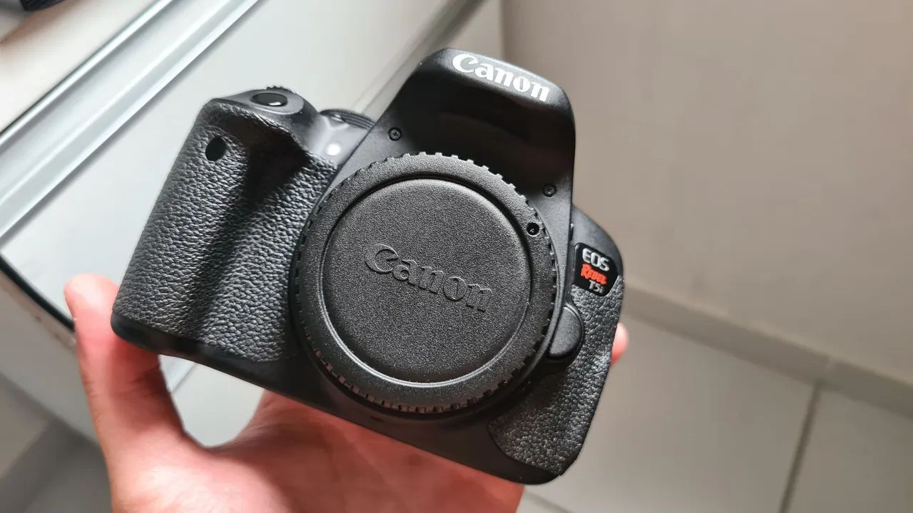 Canon EOS Rebel T5i DSLR Camera Body64303753667073120