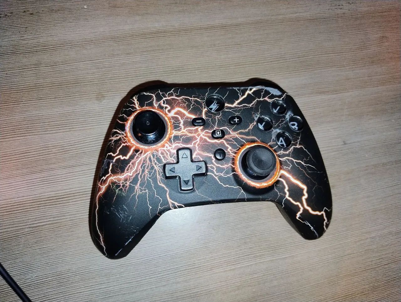 Controle multifuncional Knup modelo:KP-GM032 (NO ESTADO)