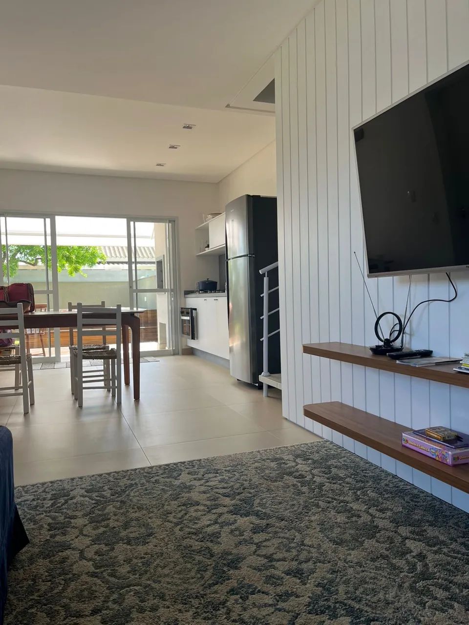 Casa praiana mobiliada com terreno grande  - Foto 4