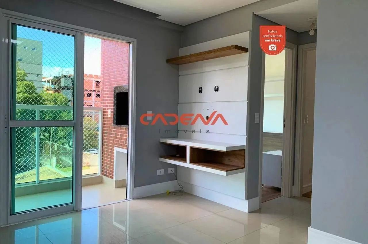 Apartamento com 2 quartos e 1 vaga para aluguel no Água Verde