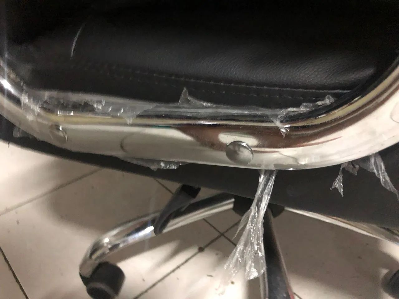 Cadeira de Escritório Executiva em Couro - Foto 3