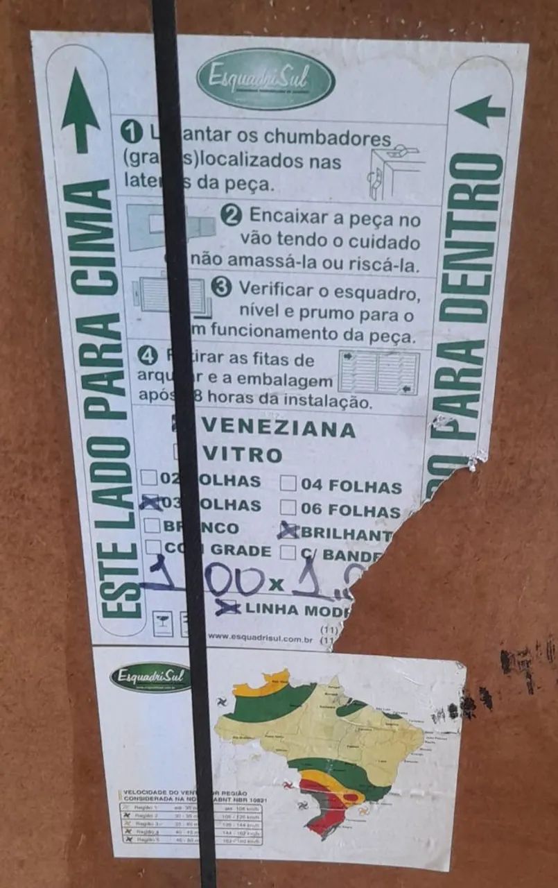 Janela de Vidro Veneziana 100x120cm