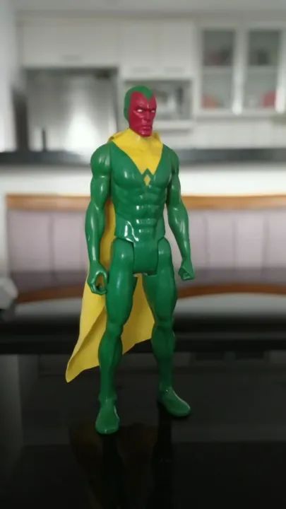 Visão - Hasbro - Vingadores - 30cm