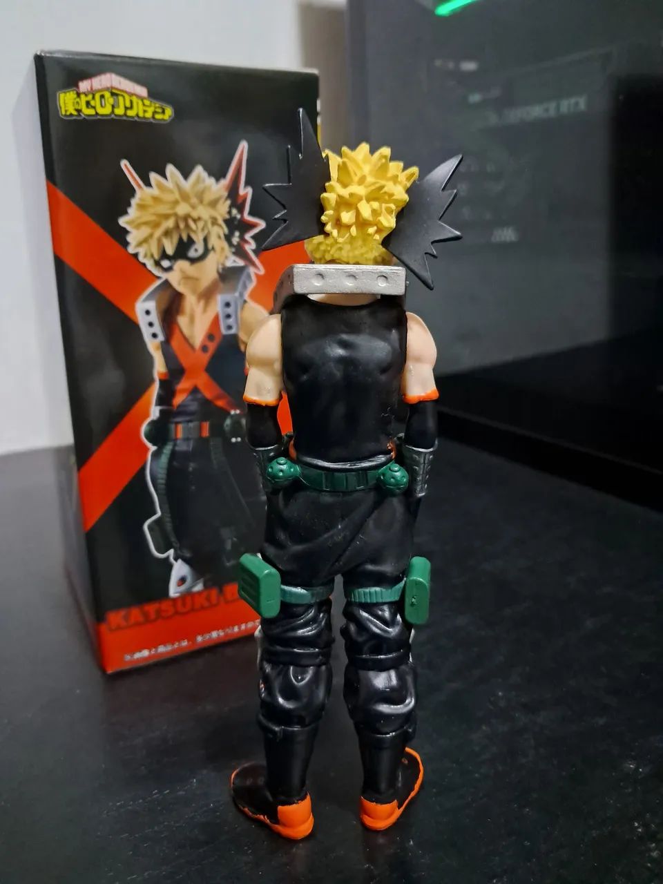 Action Figure My Hero Academia - Bakugou 17cm - Foto 3