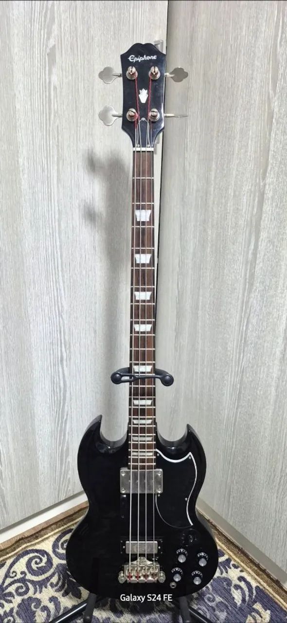 Contrabaixo Epiphone EB3