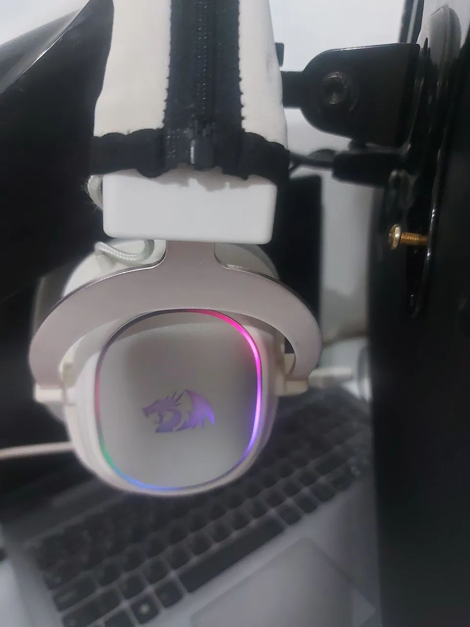 Fone Redragon Zeus RGB