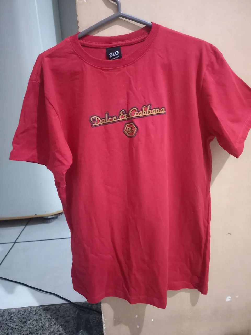 Camiseta vermelha da DeG