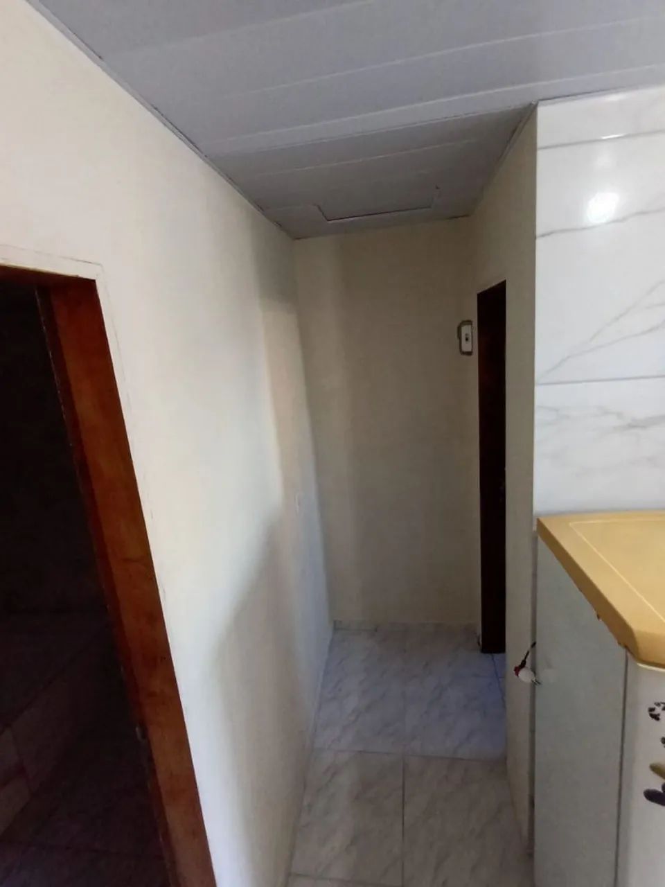 Alugo kitnet 1200 livre de luz e água  - Foto 5