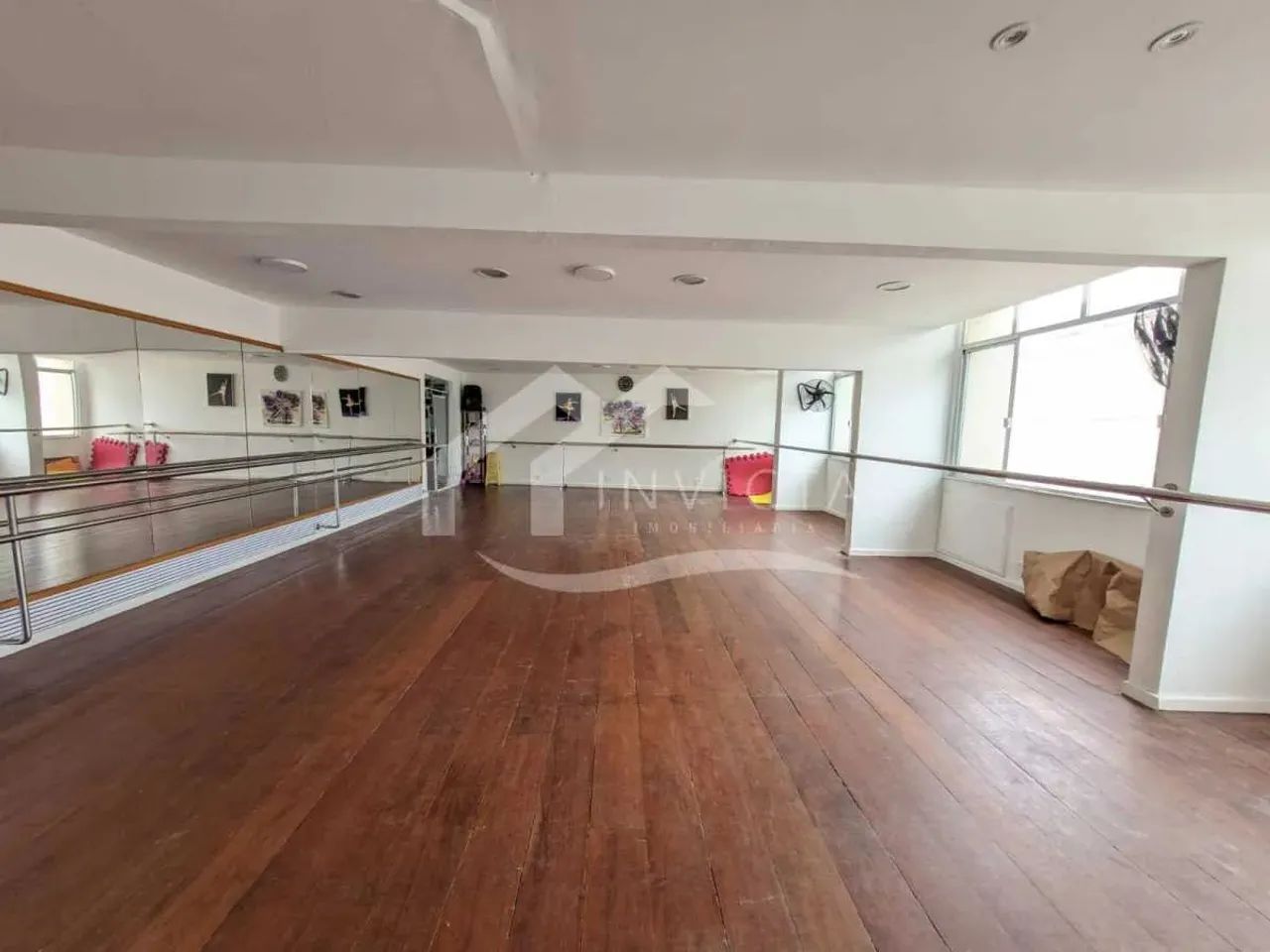 Sala Comercial de Alto Padrão em Localização Privilegiada - Foto 4