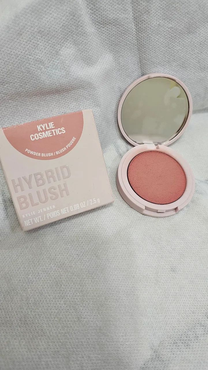 Blush kylie Cosmetics cor Petal