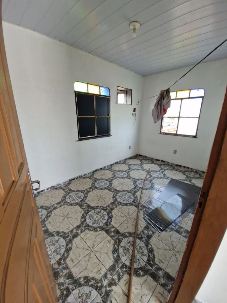 VENDO CASA COM PONTO COMERCIAL - Foto 4