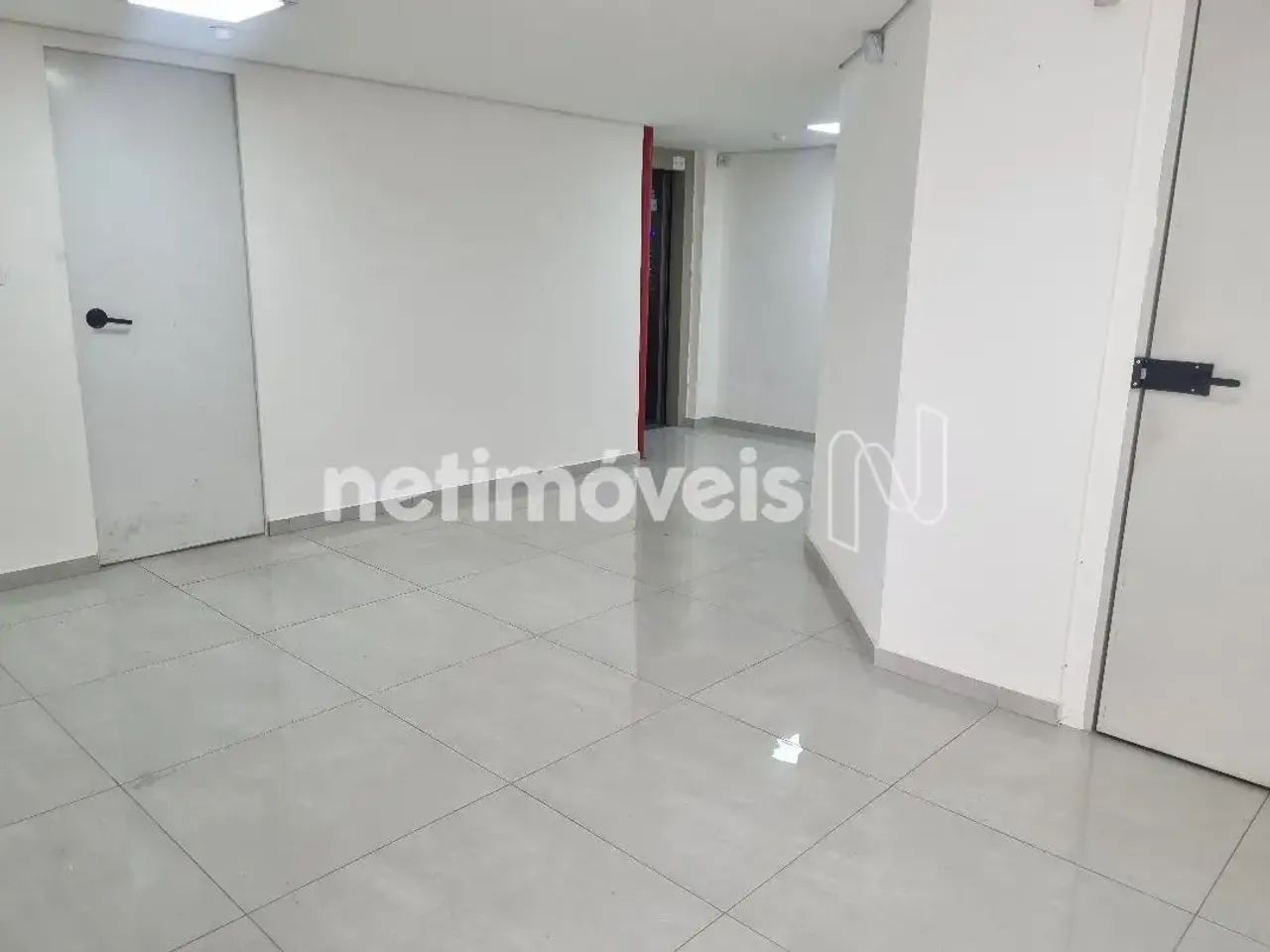 VENDA APARTAMENTO 3 QUARTOS COM SUÍTE, PRÉDIO COM ELEVADOR ! - Foto 2