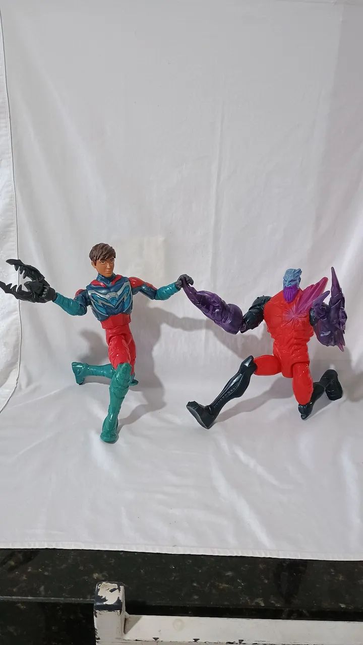Lote com dois bonecos Maxsteel  - Foto 2