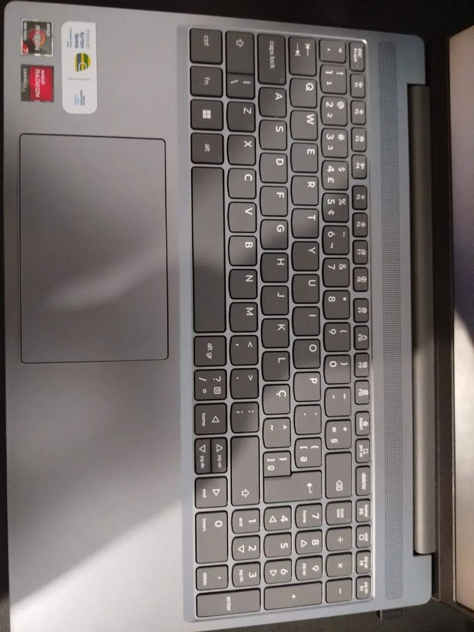 Lenovo IdeaPad Slim 3 - Foto 3