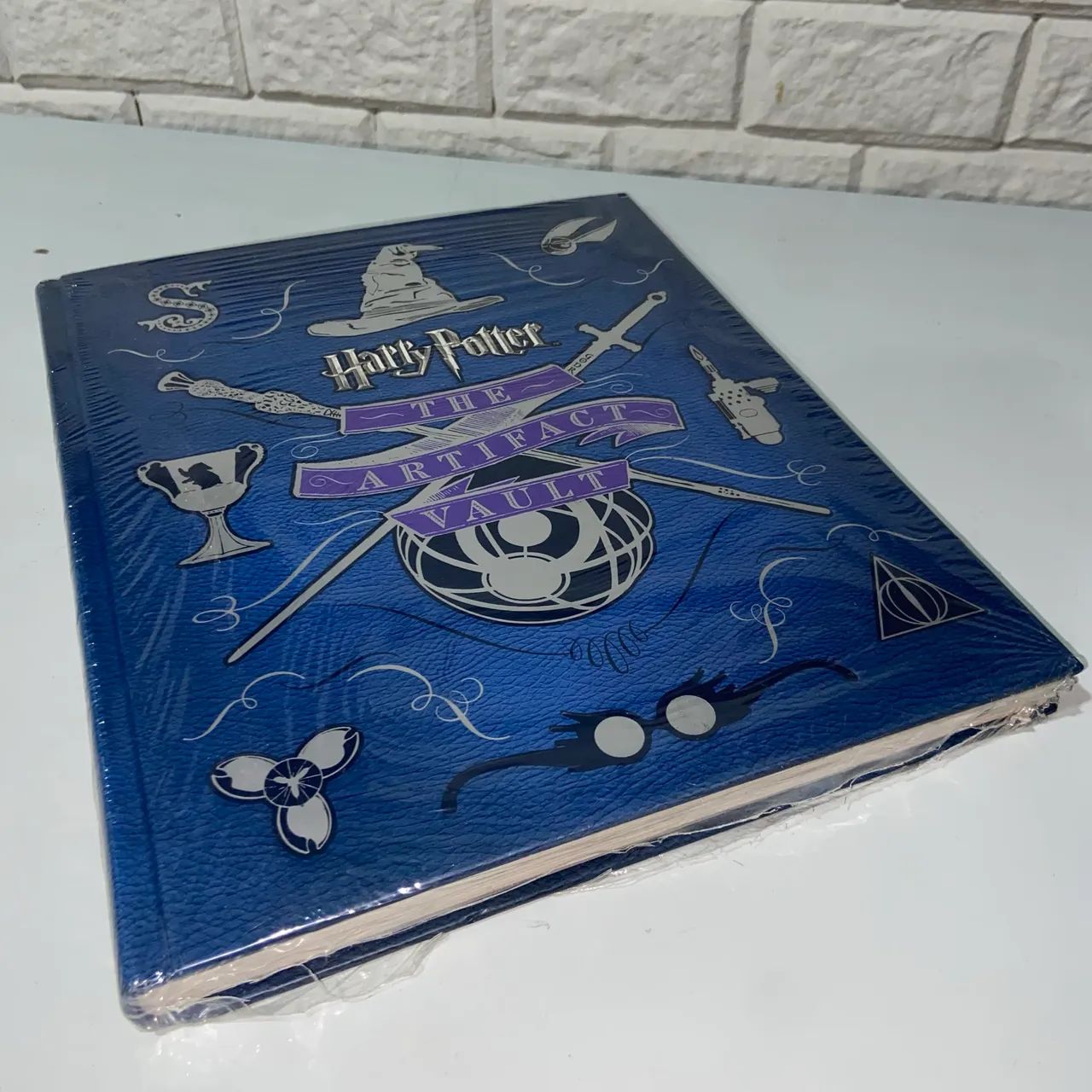 Livro Harry Potter The Artifact Vault (Lacrado) - Livros e 
