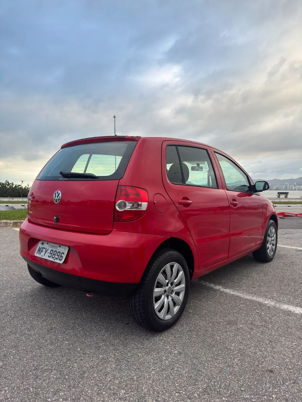 Volkswagen Fox Plus 1.0mi/ 1.0mi Total Flex 8V 3P 2009 - Foto 4
