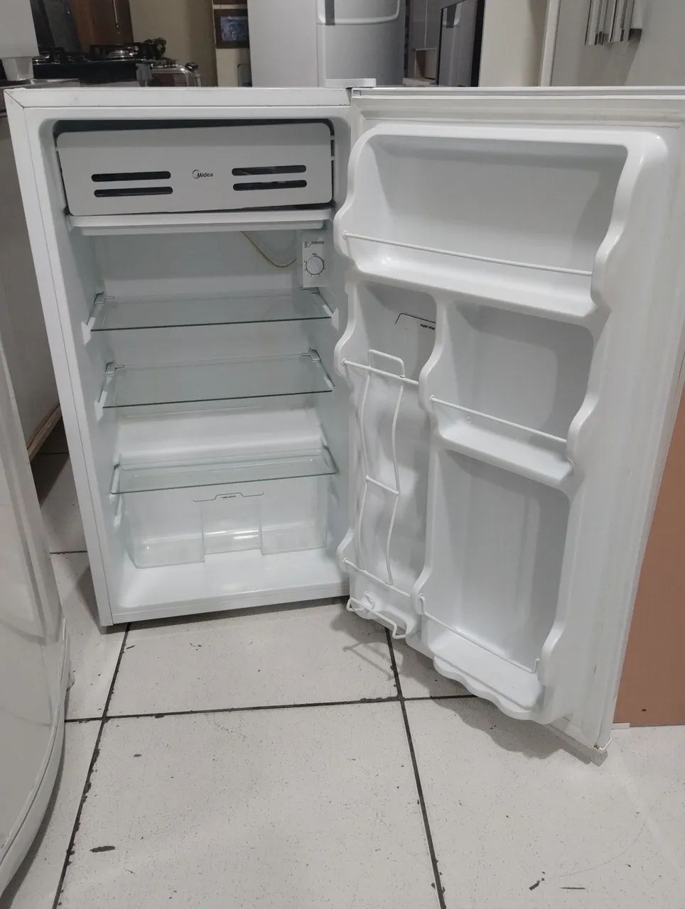 Frigobar Midea semi novo 117 litros  - Foto 5