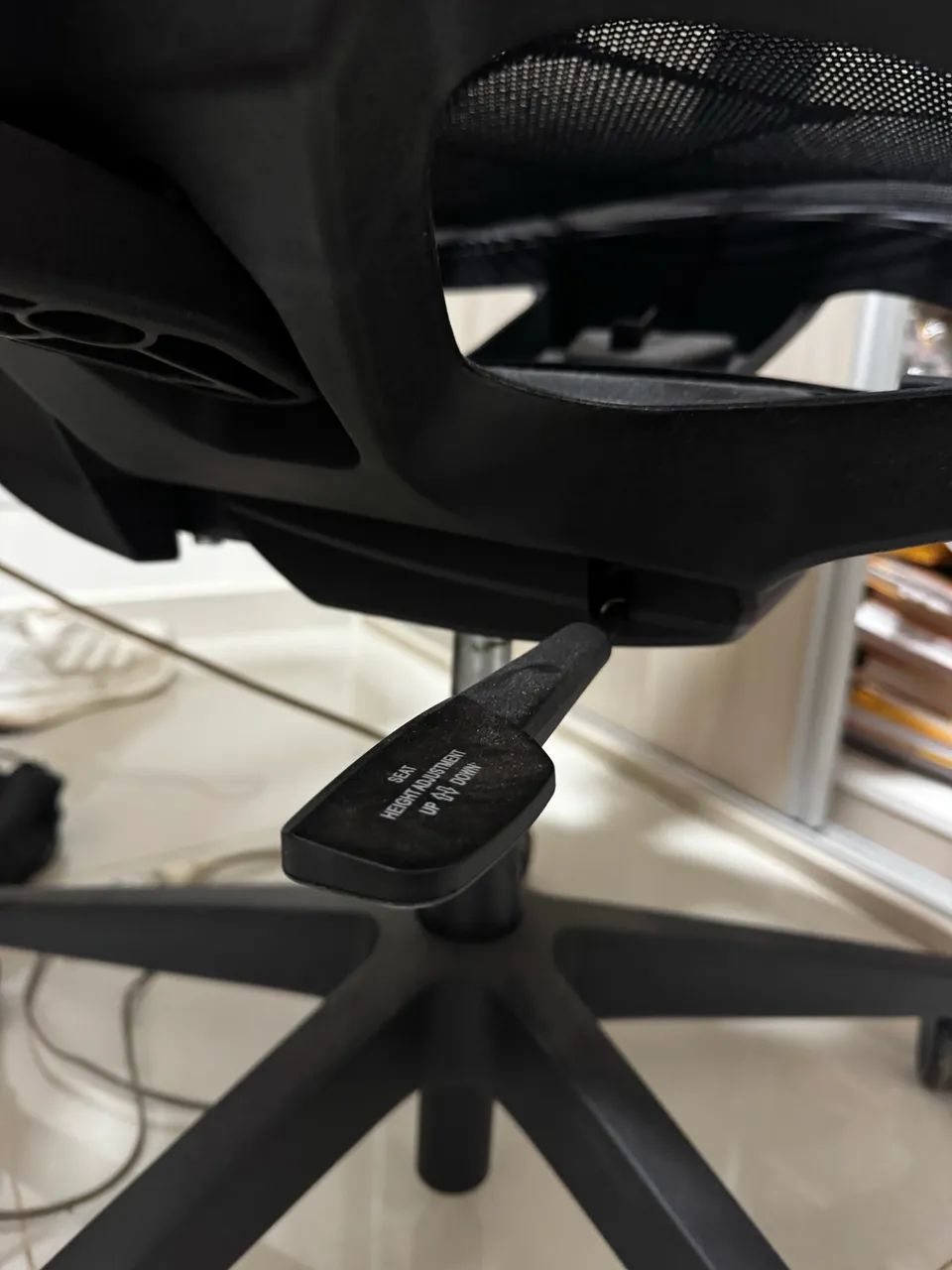 Cadeira Ergonômica Elements Siggy - Foto 5