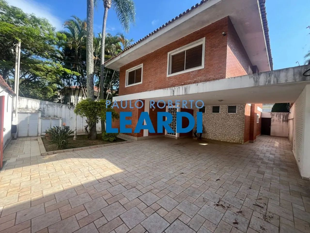 CASA ASSOBRADADA - JARDIM MORUMBI - SP