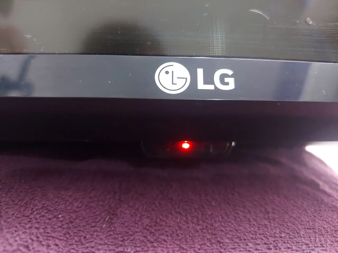 Smart TV LG 43" com defeito Leia a descrição - Foto 3