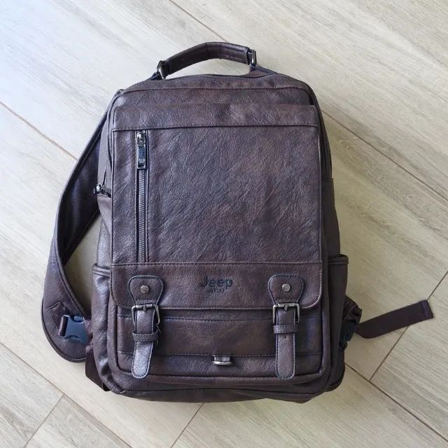 Mochila Couro - Modelo Jeep Buluo Marrom
