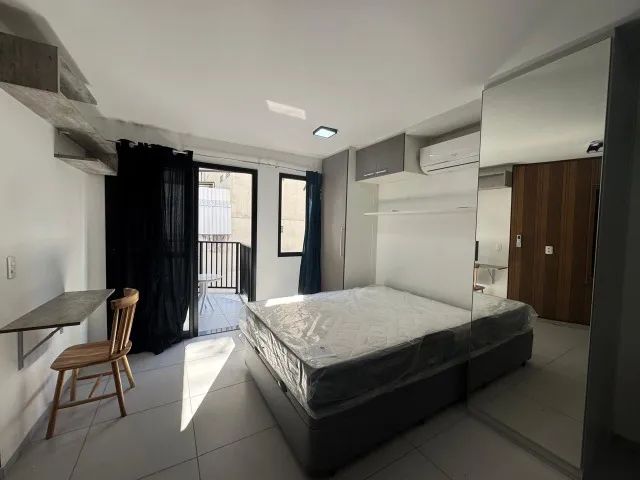 Apartamento mobiliado com 1 quarto e varandão no Centro do Rio - 1ª locação 