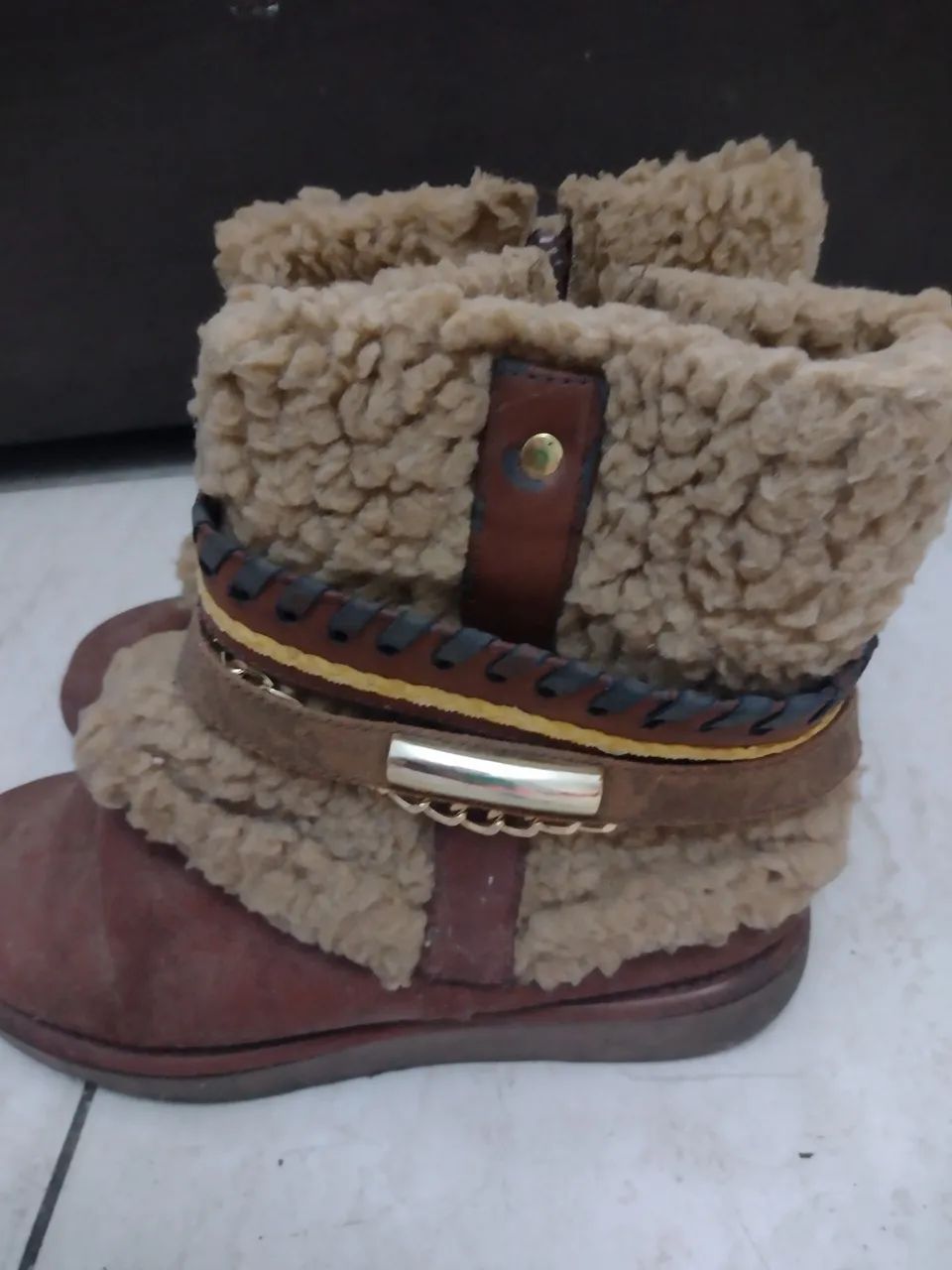 2 botas femininas de couro Barato  - Foto 4
