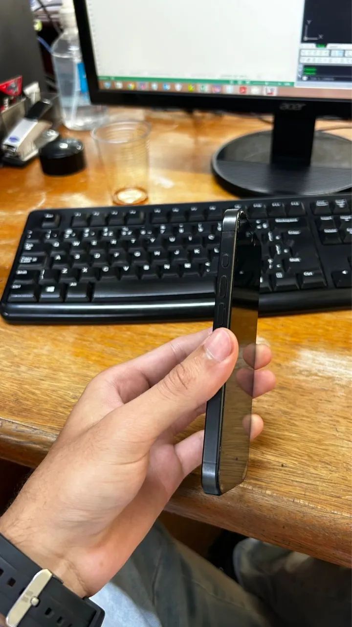 iPhone 15 Pro 128GB - Foto 3