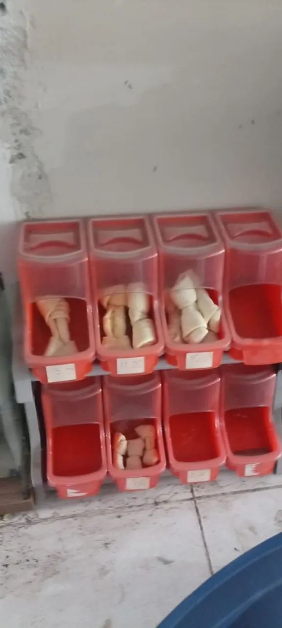 Dispenser para casa de ração