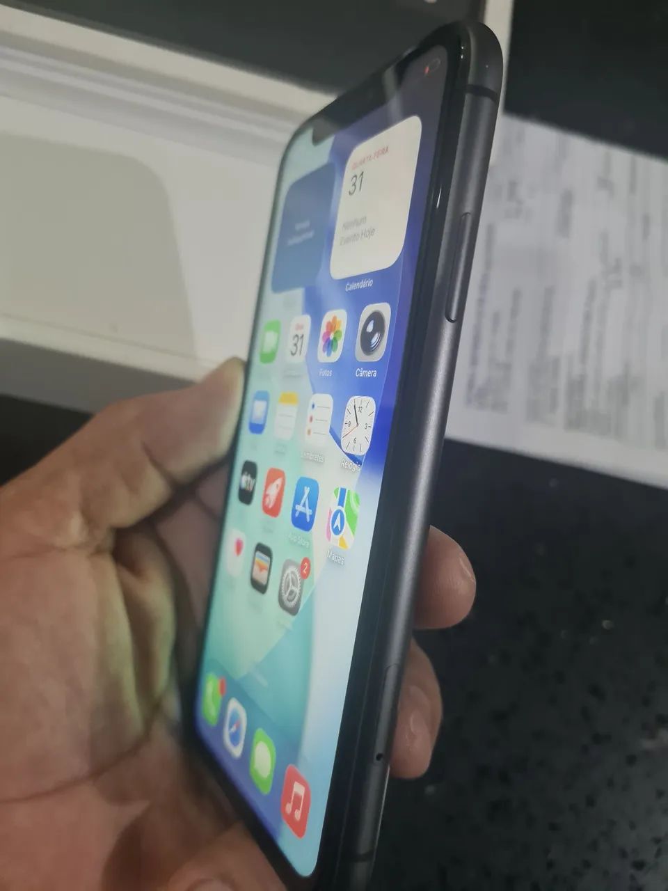 VENDO  IPHONE 11 256gb, NOTA FISCAL E CAIXA. - Foto 2