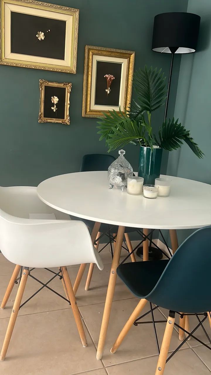 Mesa e cadeiras excelente qualidade  - Foto 4