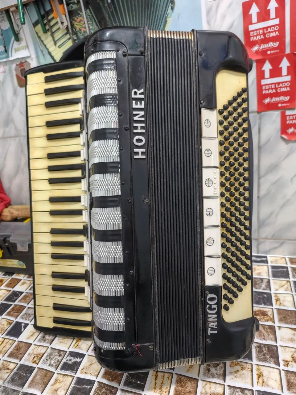 Sanfona HOHNER QUARTA  VOZ - Foto 2