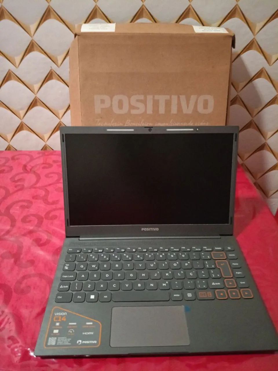 Vendo esse notebook semi novo 4 mês de uso 