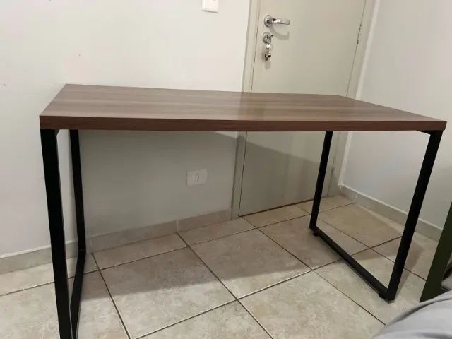 mesa escrivaninha estilo industrial