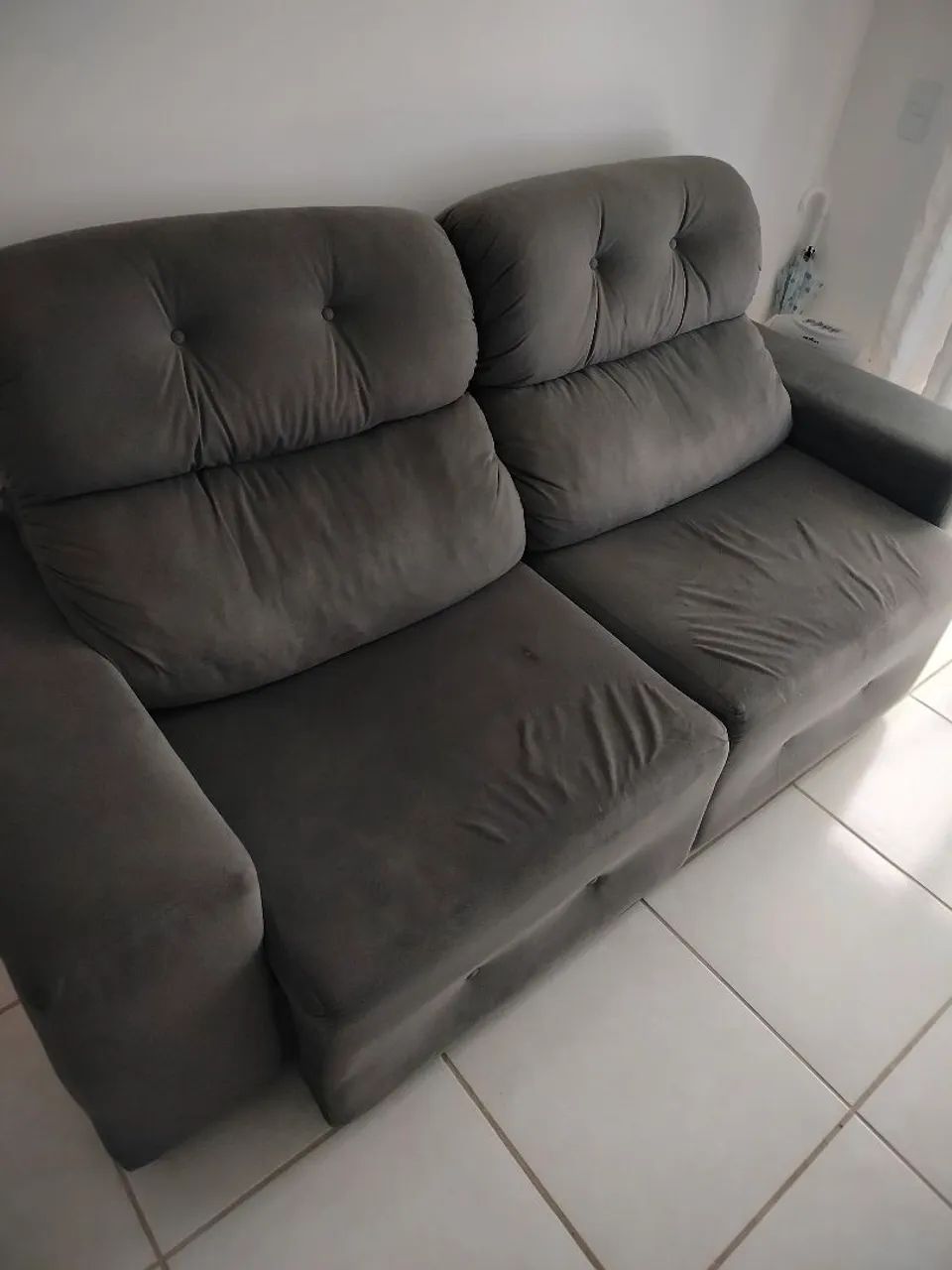 Sofá reclinável retrátil dois lugares