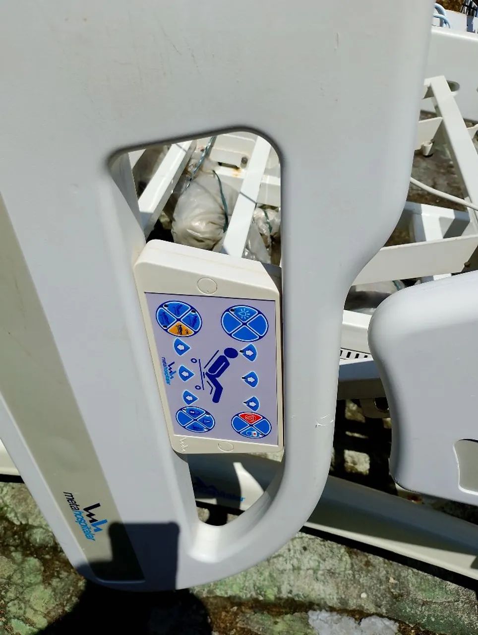 Cama hospitalar  elétrica (cap.200kg). - Foto 3