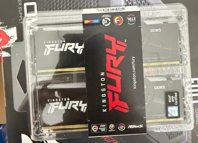 Memória DDR5 64gb(2X32) 5600MHZ Corsair Platinum Rgb - Loja física