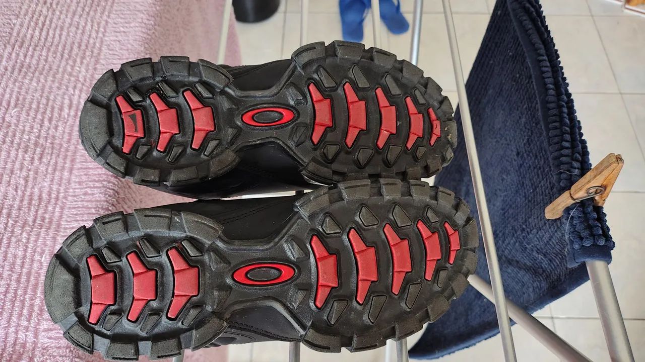 Tênis OAKLEY  - Foto 4