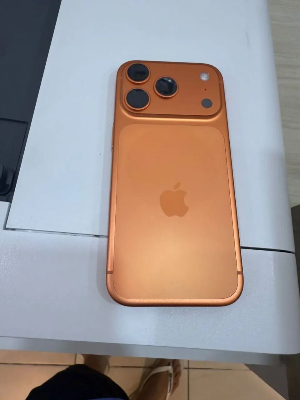 iPhone 17 Pro 256GB Laranja - Foto 3