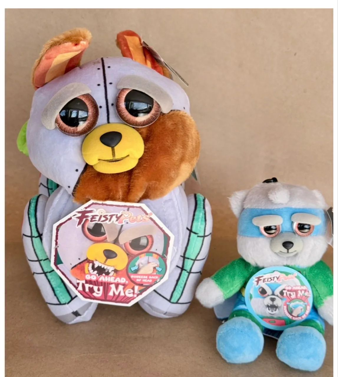 Feisty Pets Burro machine com chaveiro