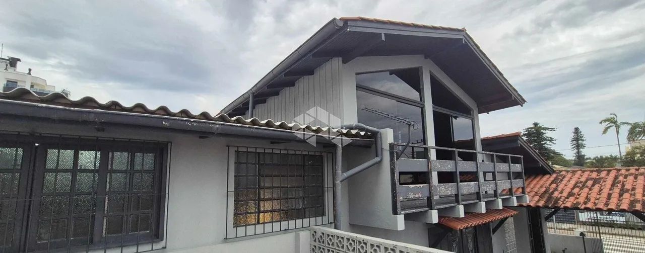 Casa com 4 quartos/dormitórios no bairro Balneário, em Florianópolis - SC - Foto 2