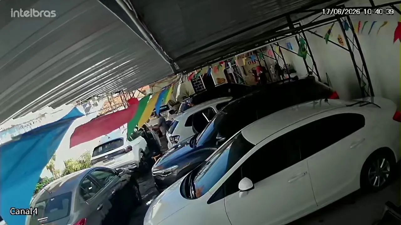Vaga para estacionamento e lava jato 
