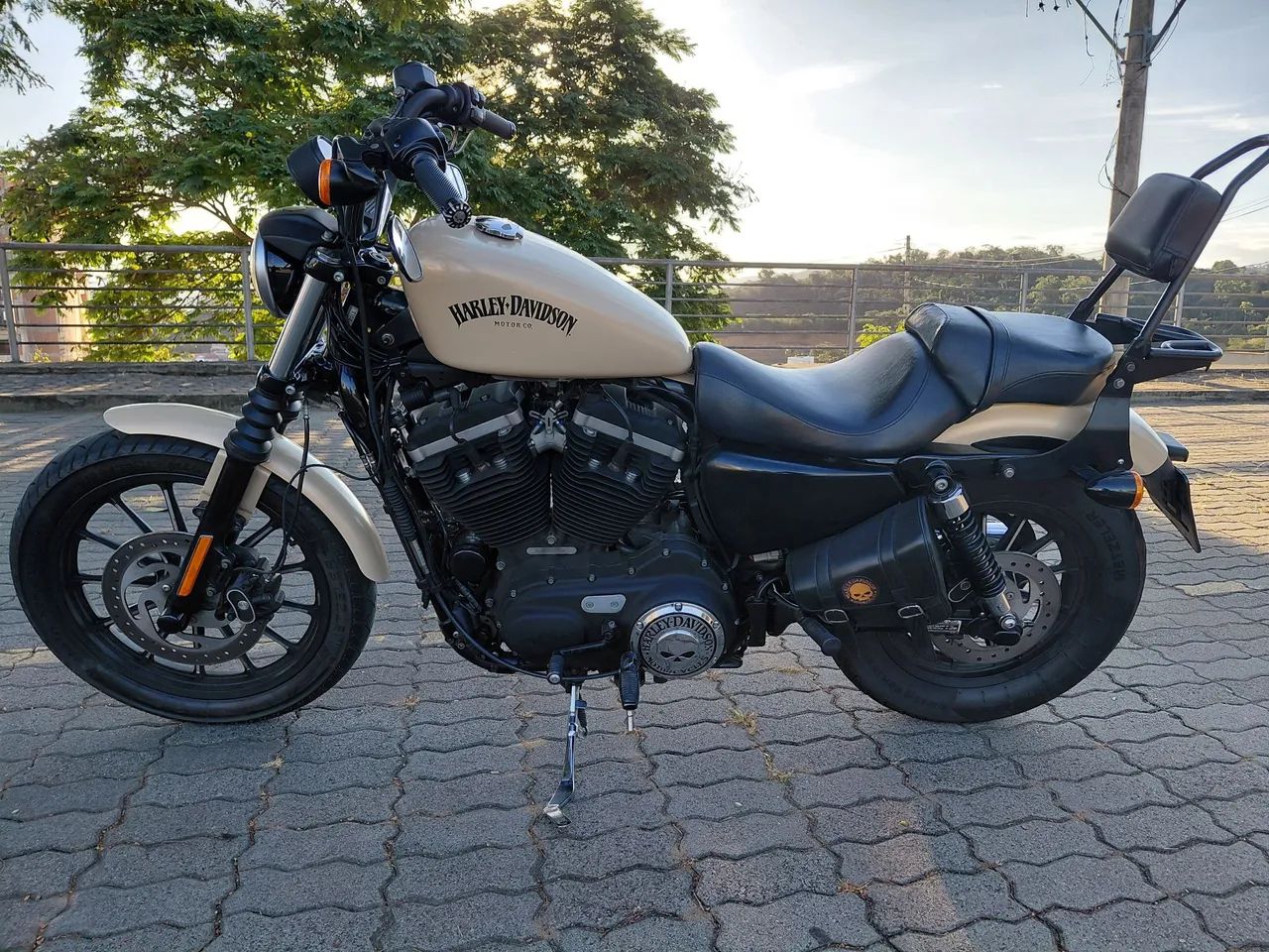 Harley Davidson Iron 883 - Foto 2