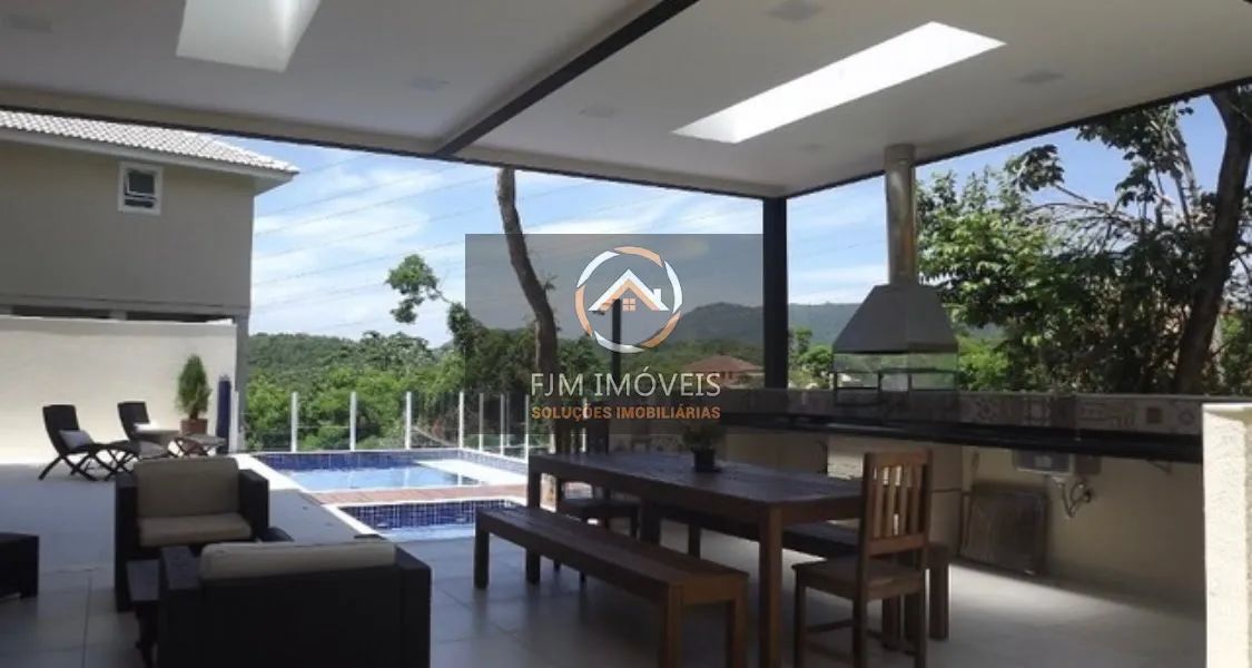 Casa de Condomínio em Sapê - Niterói