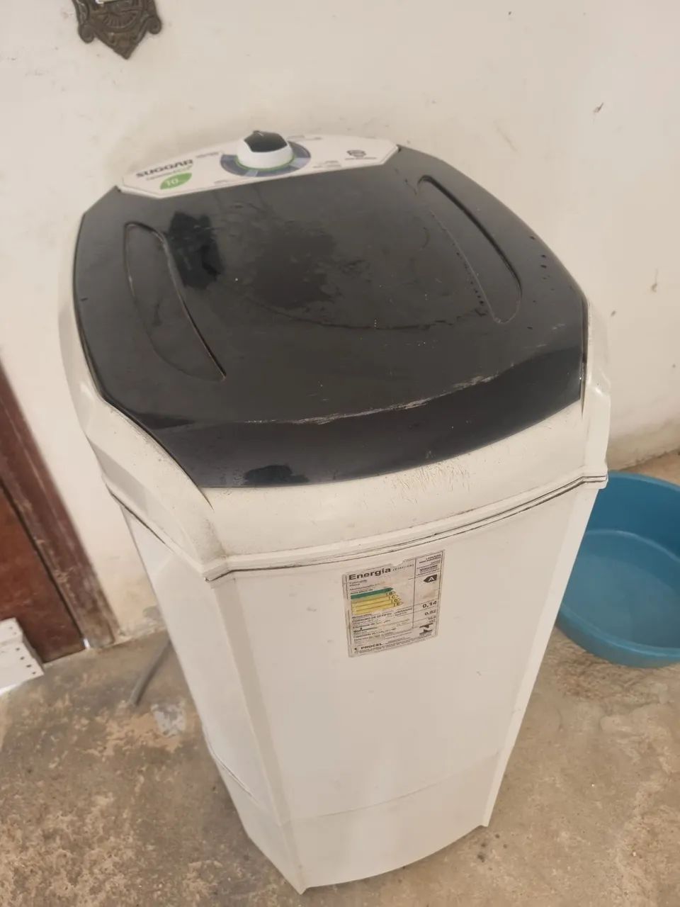 Um tranquilo de lavar roupa  - Foto 2