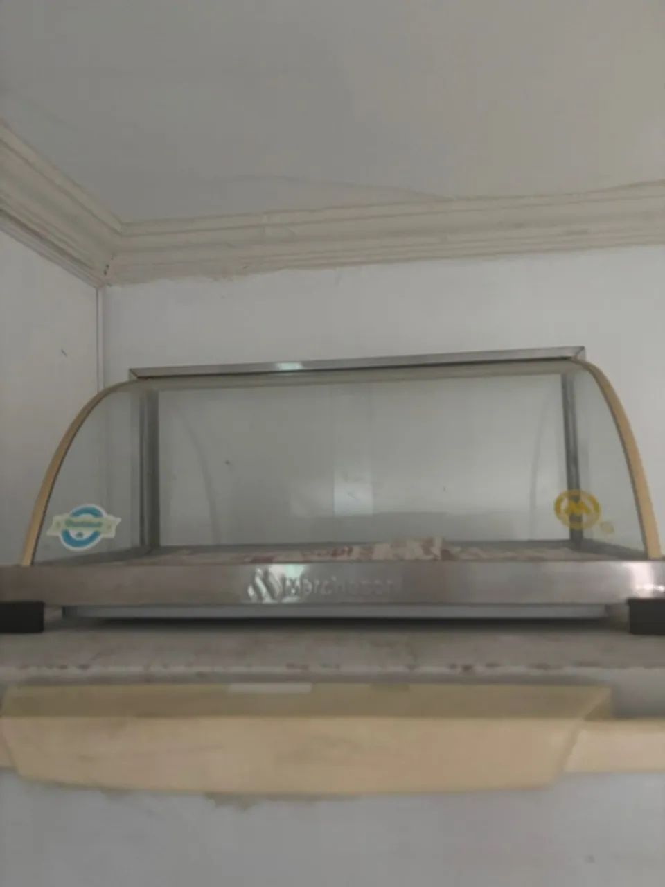 ESTUFA REFRIGERADA - PARA MANTER ALIMENTOS FRIOS - USADA