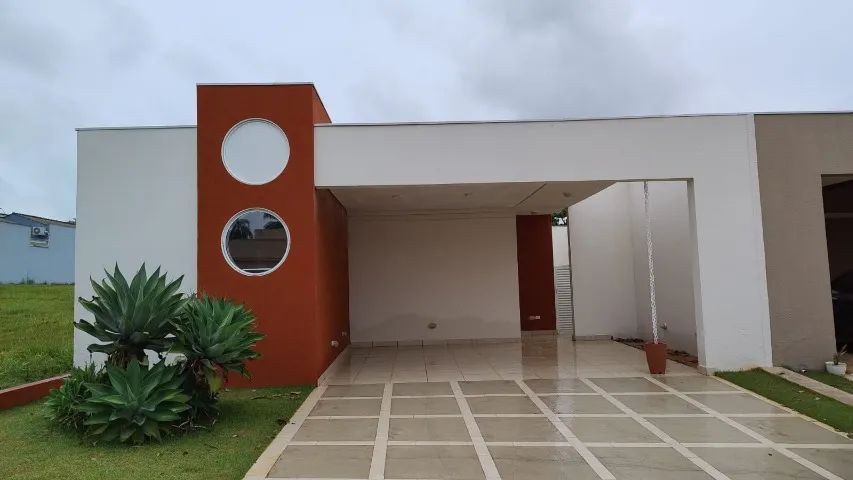 Casa térrea no Condominio Lago da Serra / Araçoiaba da Serra