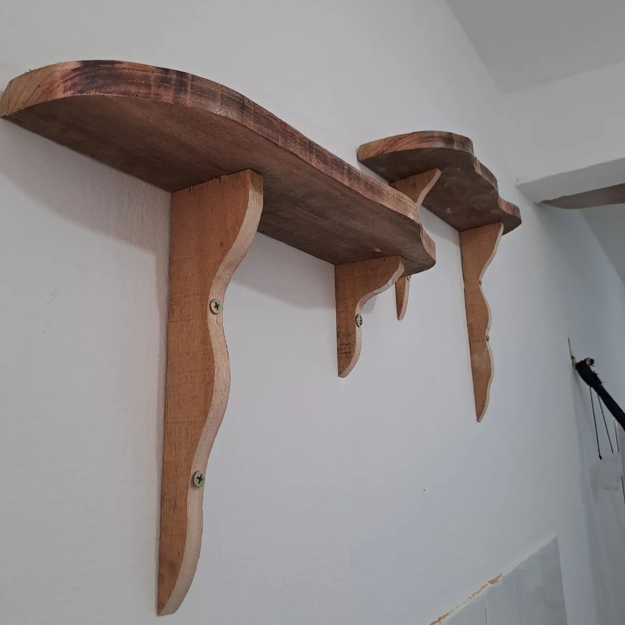 Prateleiras Artesanais sob Projeto e Encomendas